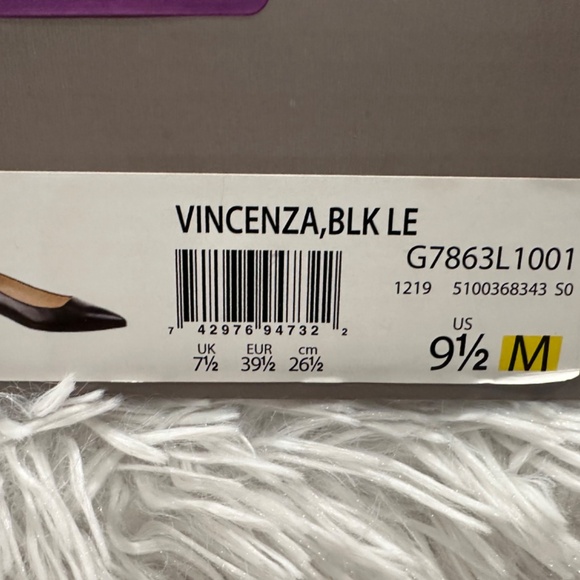 Women’s slip on by Franco Sarto - Picture 2 of 5